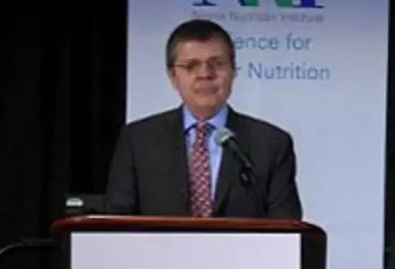 The role of family meals in obesity prevention  (videos)